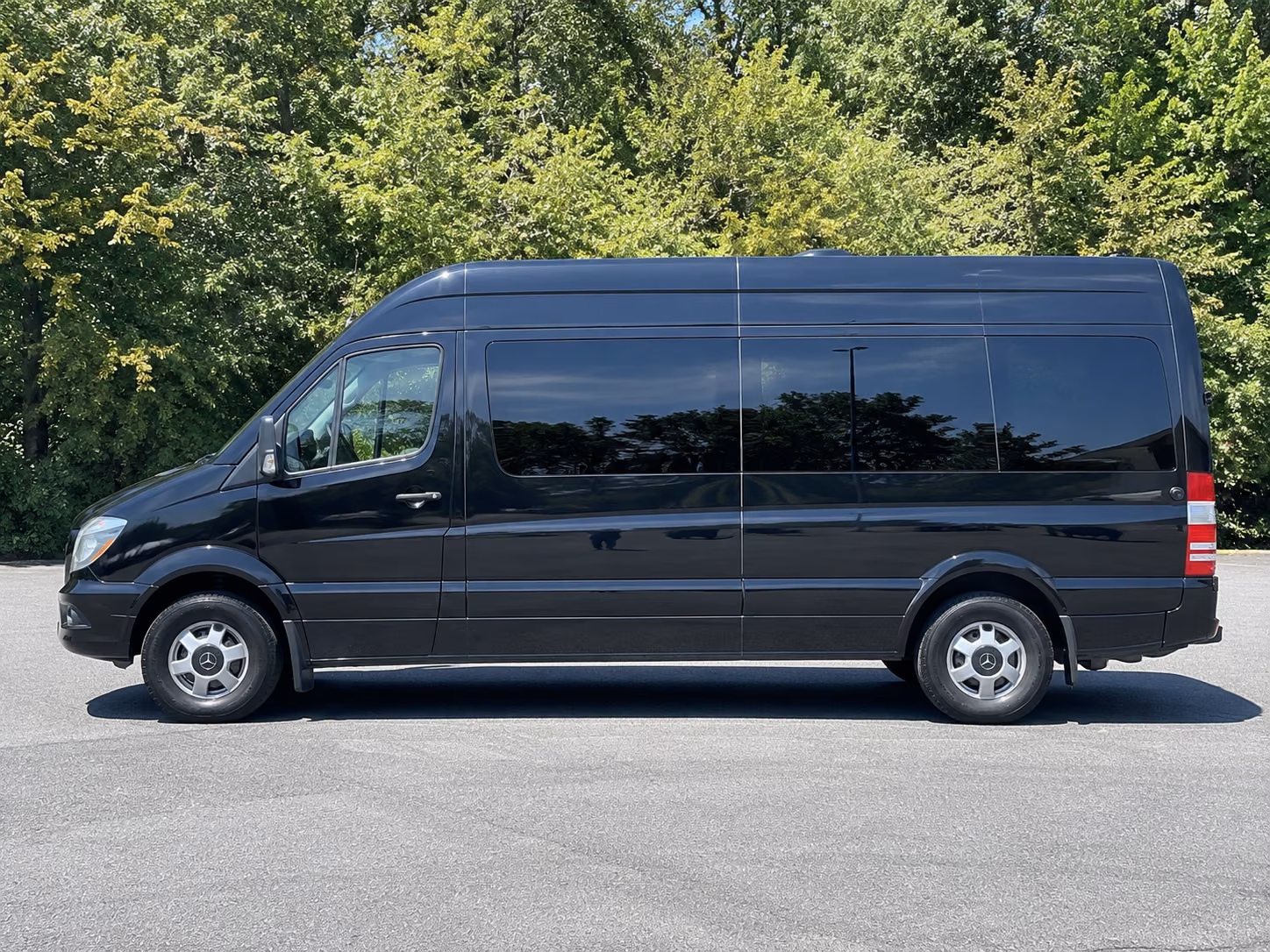 moreno valley 10 passenger sprinter van